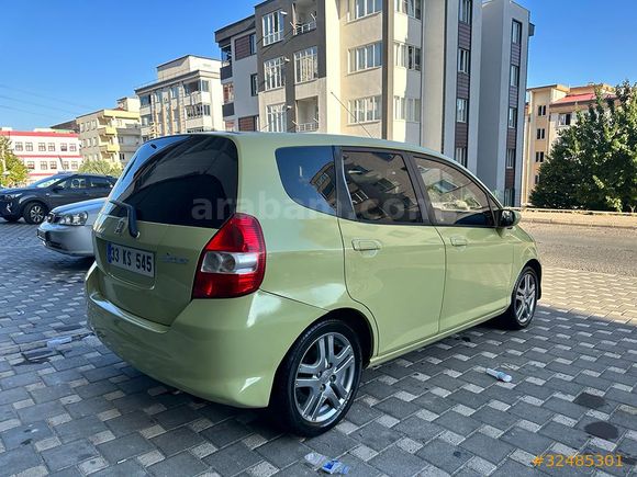 Sahibinden Honda Jazz 1.4 ES 2005 Model 