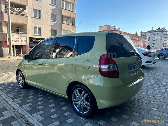 Sahibinden Honda Jazz 1.4 ES 2005 Model 