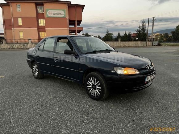 Peugeot 306