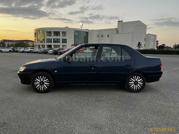 Peugeot 306
