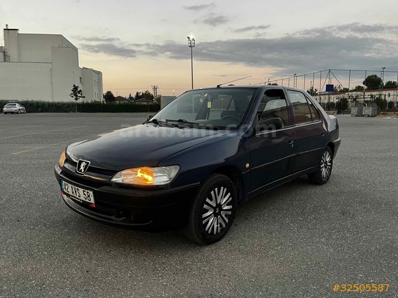 Peugeot 306