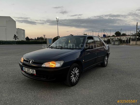 Peugeot 306