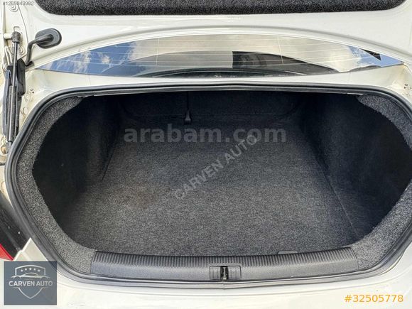 CARVEN AUTO'DAN 2011 JETTA 1.6 TDİ OTOMATİK DÜŞÜK KM