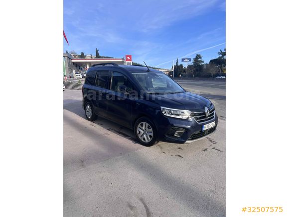 Sahibinden Renault Kangoo Multix 1.3 TCe Iconic 2025 Model 