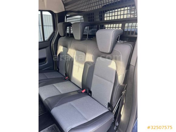 Sahibinden Renault Kangoo Multix 1.3 TCe Iconic 2025 Model 