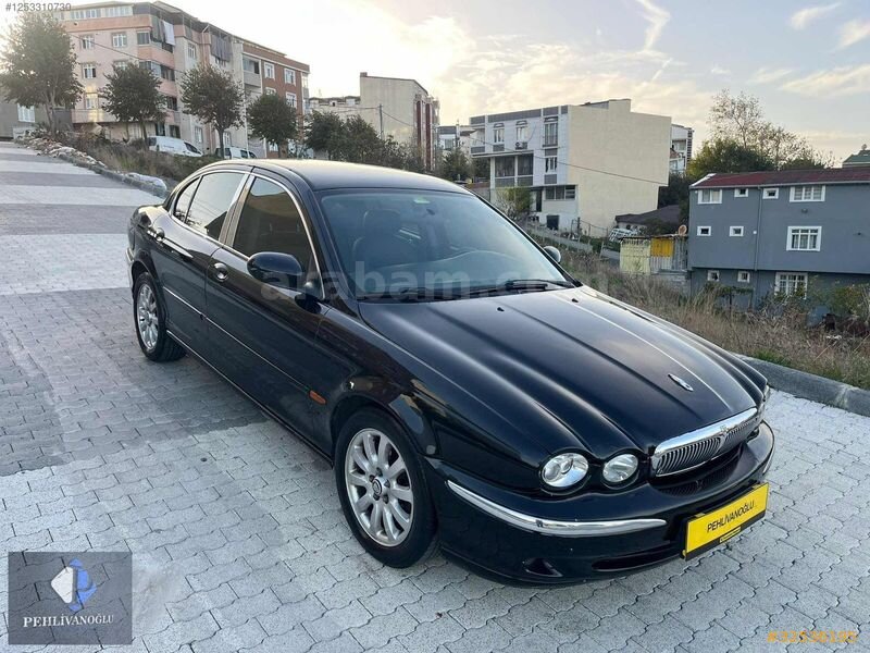 Galeriden Jaguar X-Type 2.5 Executive 2003 Model İstanbul 247.000 km Siyah