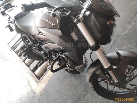 Bajaj Dominar 400 UG 2024 çıkışlı
