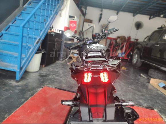 Bajaj Dominar 400 UG 2024 çıkışlı
