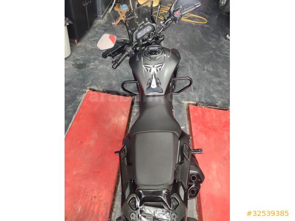 Bajaj Dominar 400 UG 2024 çıkışlı
