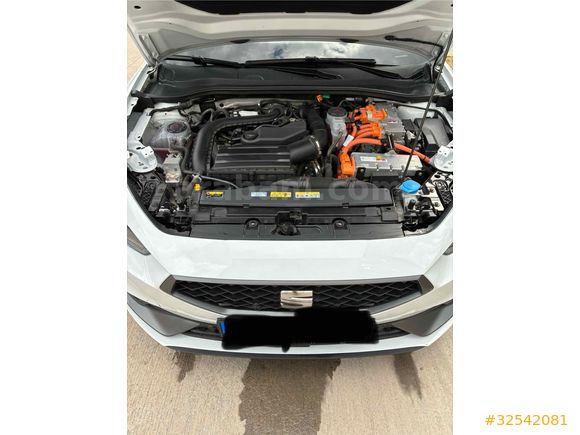 2025 MODEL LEON 1.5PHEV 204HP ŞARJ EDİLEBİLİR MODEL!!