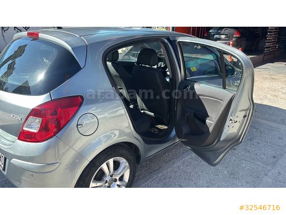 Opel Corsa 1.3 CDTI 95 HP Enjoy START&STOP 2012 Model  