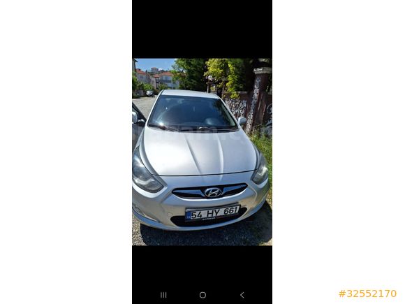 Sahibinden Hyundai Accent Blue 1.6 CRDI Mode Plus 2013 Model