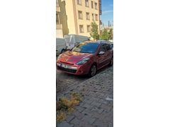 Sahibinden Renault Clio 1.5 dCi Grandtour authentiquen 2011 Model