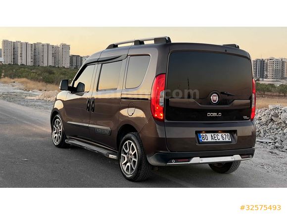 Doblo 155.000KM Combi Trekking 2015 