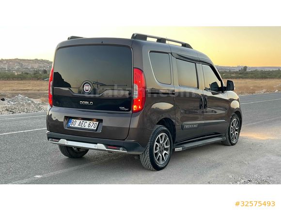 Doblo 155.000KM Combi Trekking 2015 