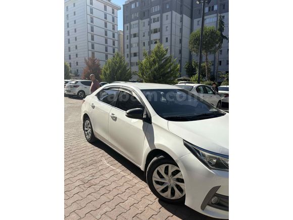 Sahibinden Toyota Corolla 1.4 D-4D Touch 2017 Model 
