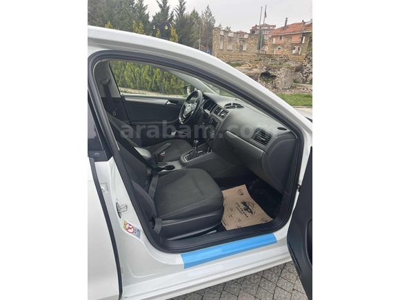 Değişensiz Sınıf Jetta