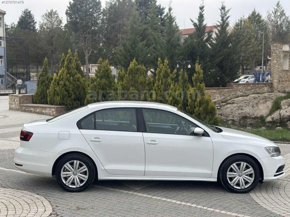 Değişensiz Sınıf Jetta