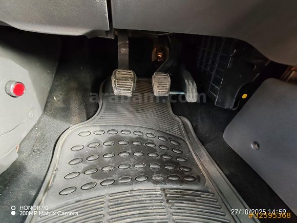 Sahibinden Ford Fiesta 1.4 Fun 2000 Model