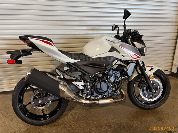 Sahibinden Kawasaki Z 400 2023 Model Adana 6.000 km Beyaz