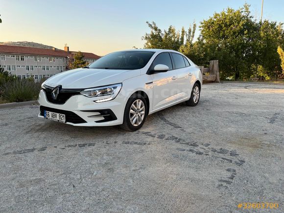 Sahibinden Renault Megane 1.3 TCe Joy 2022 Model
