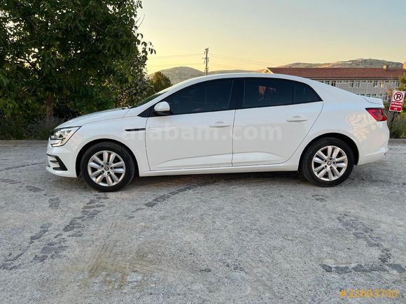 Sahibinden Renault Megane 1.3 TCe Joy 2022 Model