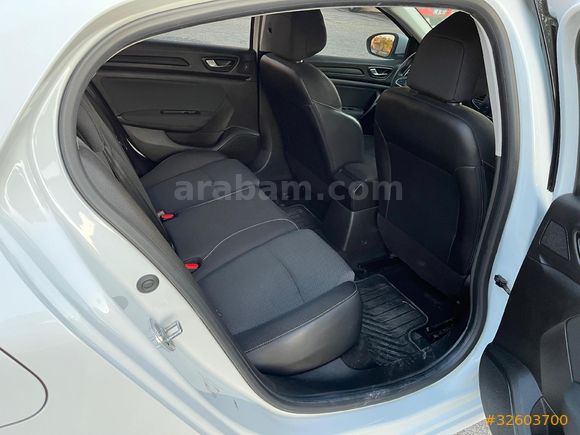 Sahibinden Renault Megane 1.3 TCe Joy 2022 Model