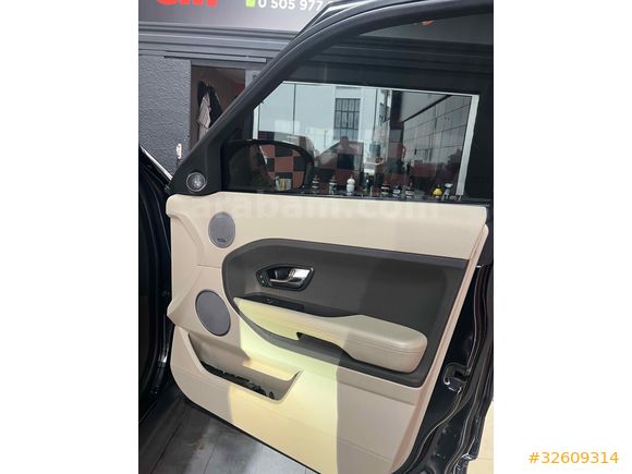 Rover Range Evoque 2.0 Si4 Pure 2012 Model 