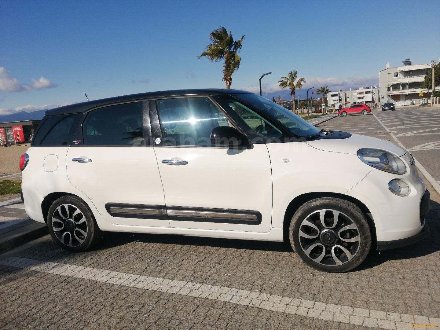 SAHİBİNDEN FİAT 500 AİLESİ 500L 1.3 MJET LOUNGE 2014 MODEL BALIKESİR