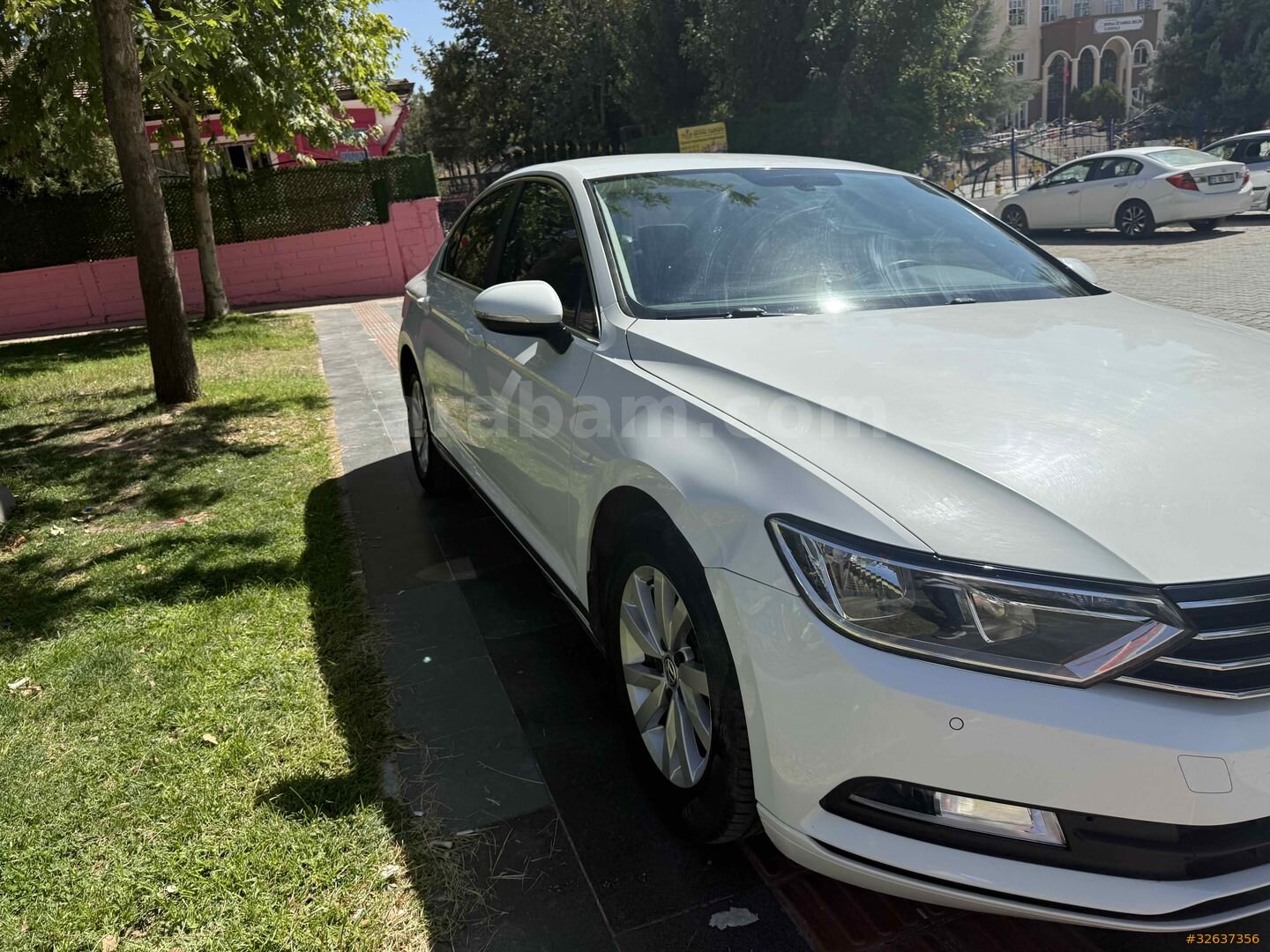 Sahibinden Volkswagen Passat 1.4 TSi BlueMotion Trendline 2018 Model Batman 70.000 km Beyaz 3