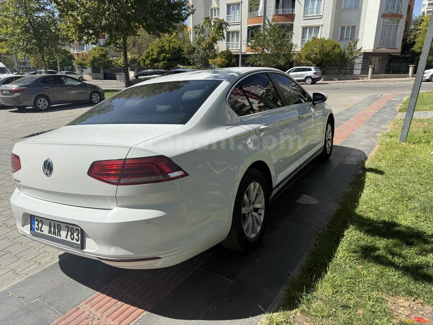 Sahibinden Volkswagen Passat 1.4 TSi BlueMotion Trendline 2018 Model Batman 70.000 km Beyaz 4
