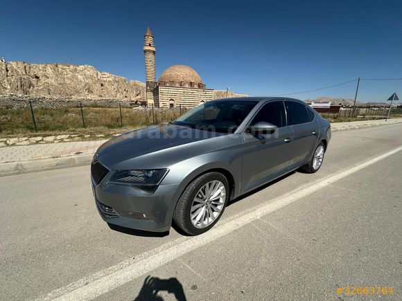 Hatasız Boyasız SuperB 1.6 TDI Style 2018 Model Van