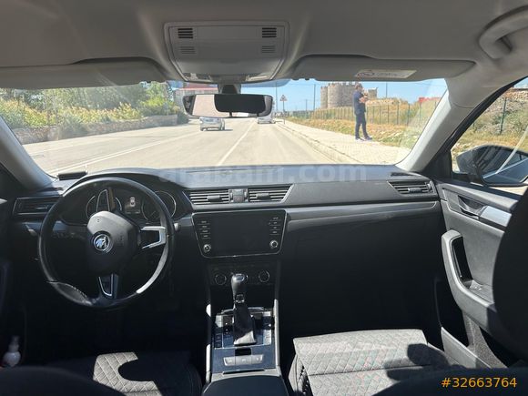 Hatasız Boyasız SuperB 1.6 TDI Style 2018 Model Van