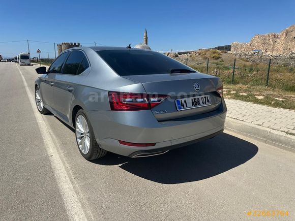 Hatasız Boyasız SuperB 1.6 TDI Style 2018 Model Van