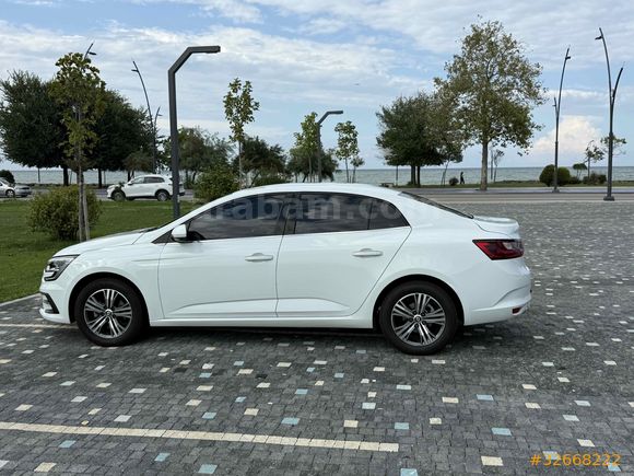 Sahibinden Renault Megane 1.3 TCe Touch plus 2024 Model 