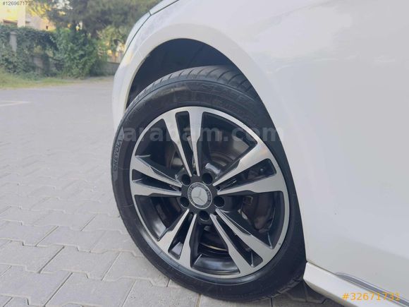 AKYEL OTOMOTİV'DEN E250 4MATİC ELİTE CAM TAVAN İÇİ BEJ