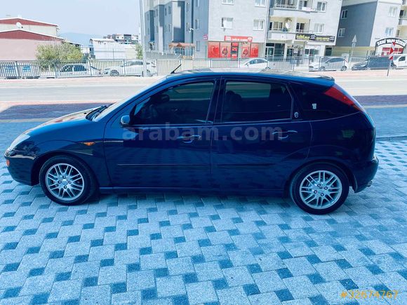 Sahibinden Ford Focus 1.6 Ghia 2000 Model 