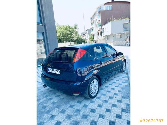 Sahibinden Ford Focus 1.6 Ghia 2000 Model 