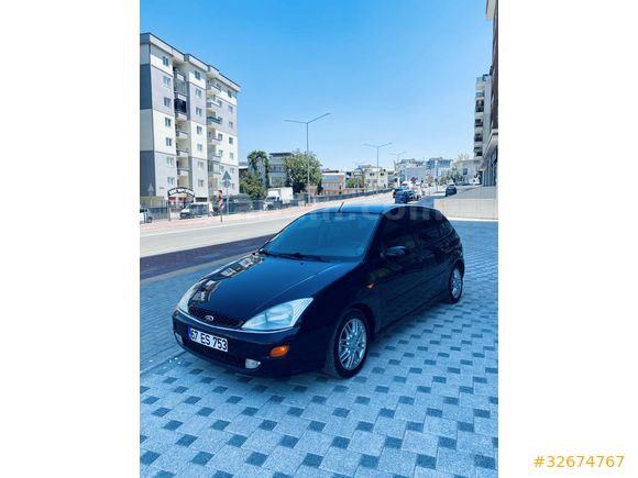 Sahibinden Ford Focus 1.6 Ghia 2000 Model 