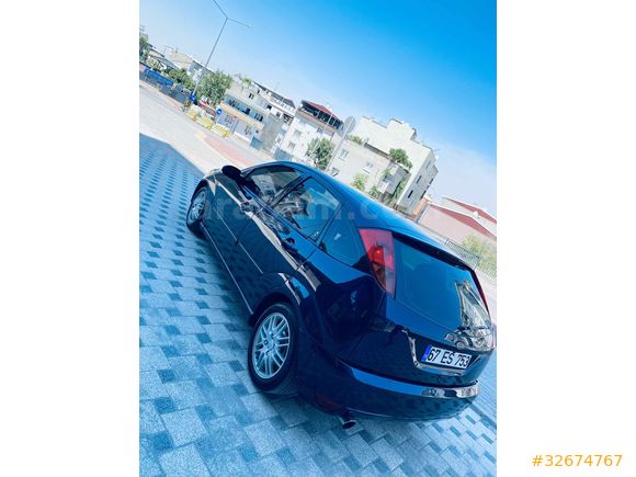 Sahibinden Ford Focus 1.6 Ghia 2000 Model 