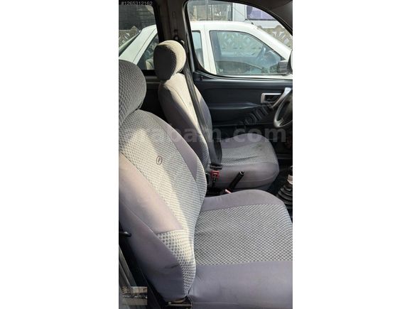 2000 MODEL PEUGEOUT PARTNER 1.9 COMBİ OTOMATIK CAMLAR
