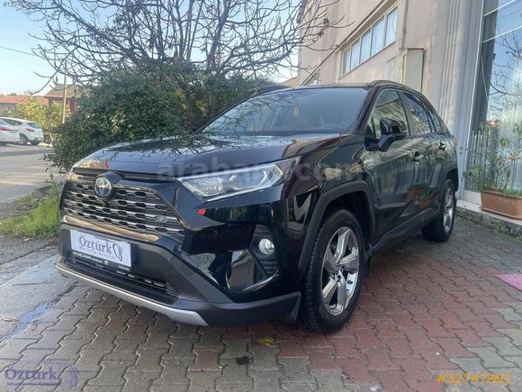 YETKİLİ SERVİS BAKIMLI - RAV4 HYBRİD 4X4 - FATURALI