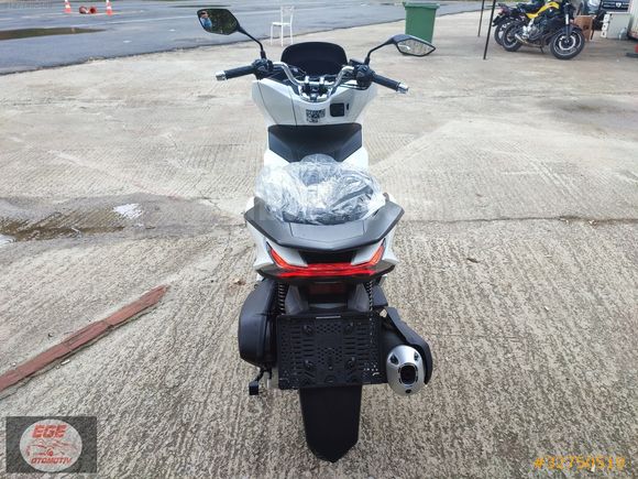 2023 MODEL HONDA PCX 125CC ( 0 ) KM HATASIZ ÇİZİKSİZ