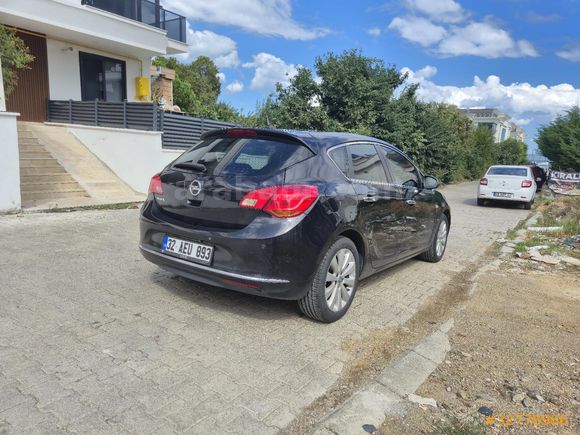 Kazasız-Boyasız-Değişensiz Opel Astra 1.6 Edition 2015 Model
