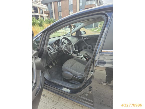 Kazasız-Boyasız-Değişensiz Opel Astra 1.6 Edition 2015 Model