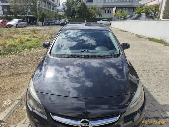 Kazasız-Boyasız-Değişensiz Opel Astra 1.6 Edition 2015 Model
