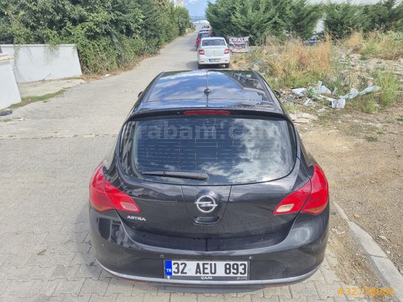 Kazasız-Boyasız-Değişensiz Opel Astra 1.6 Edition 2015 Model