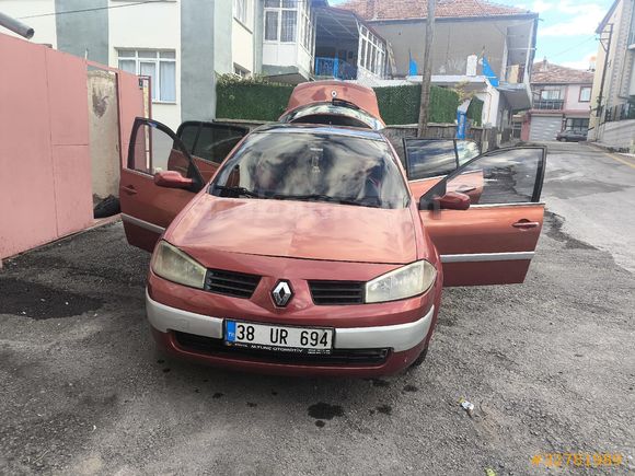 Renault Megane 2 Hatchback 1.4 – Diri ve Sorunsuz