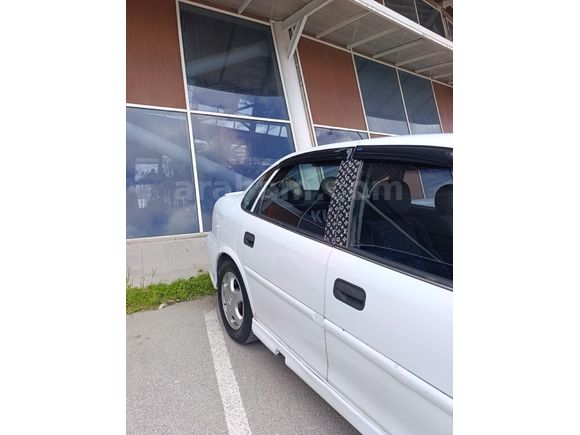Sahibinden Opel Vectra 1.6 2000 Model