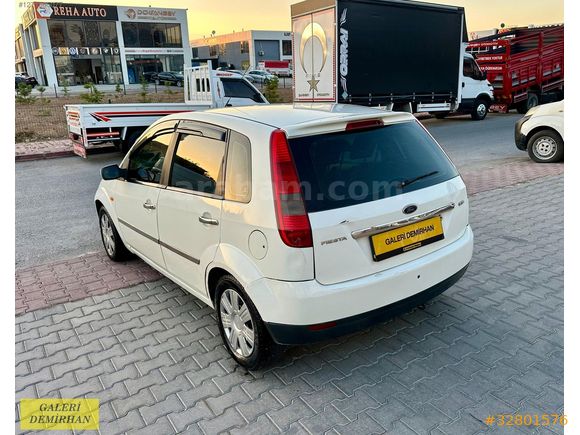 2004 MODEL DİZEL FİESTA DEĞİŞENSİZ